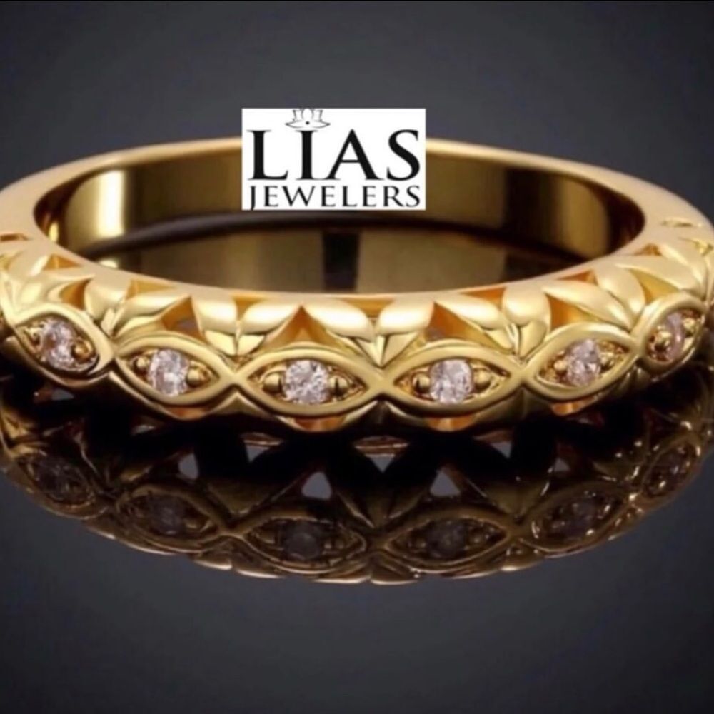 New 18k yellow gold wedding ring
